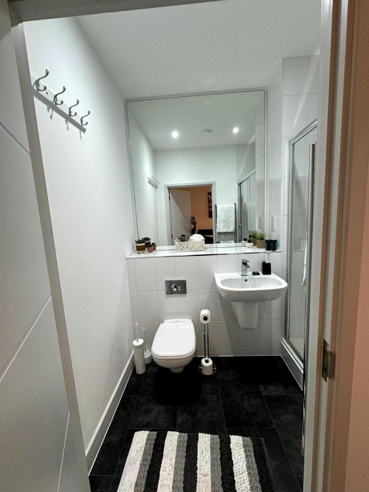 Cozy Bracknell Apartment With Modern Amenities المظهر الخارجي الصورة